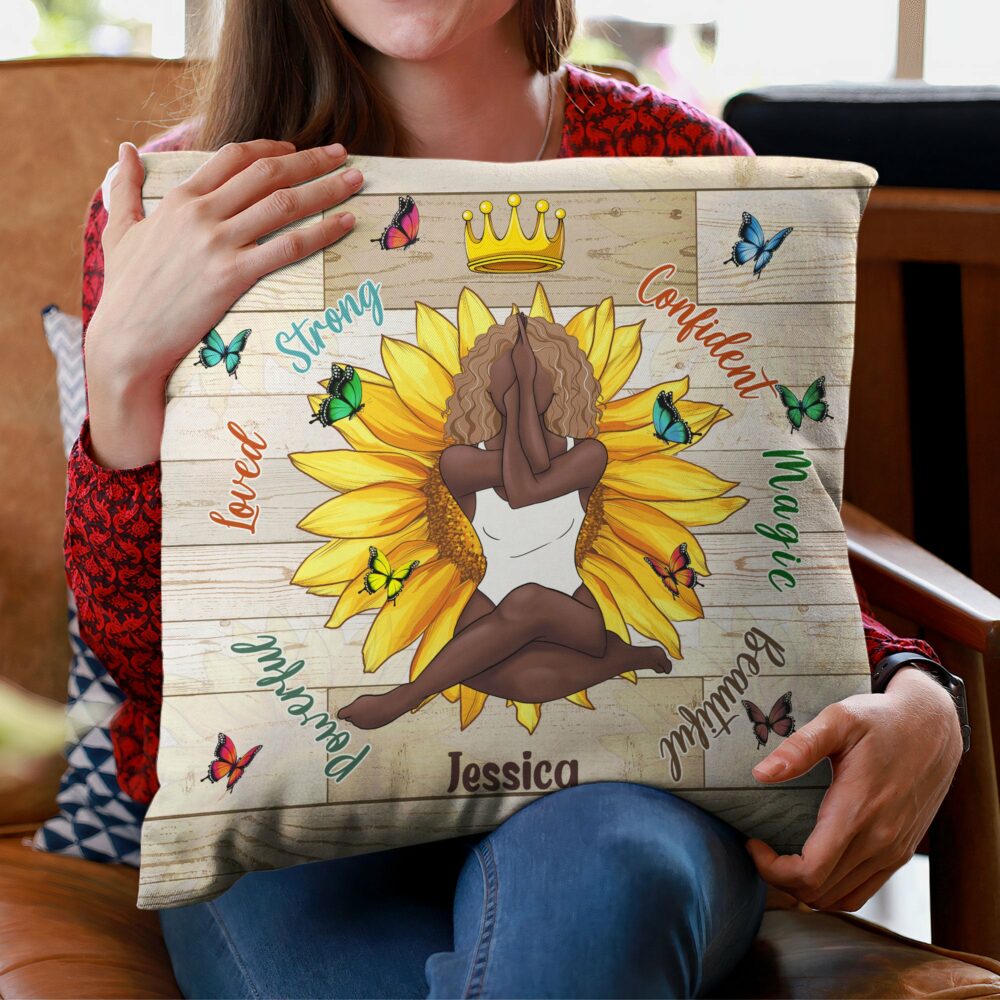 I'm A Queen - Personalized Pillow - Birthday Gift For Black Woman, Black Queen, Black Girl, Yoga Lover - Image 3